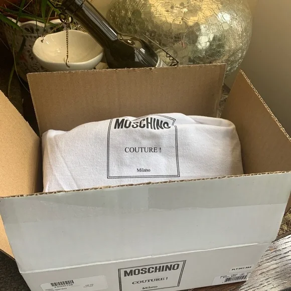 Authentic MOSCHINO Learher/canvas zip top cheetah print Crossbody - Picture 7 of 15